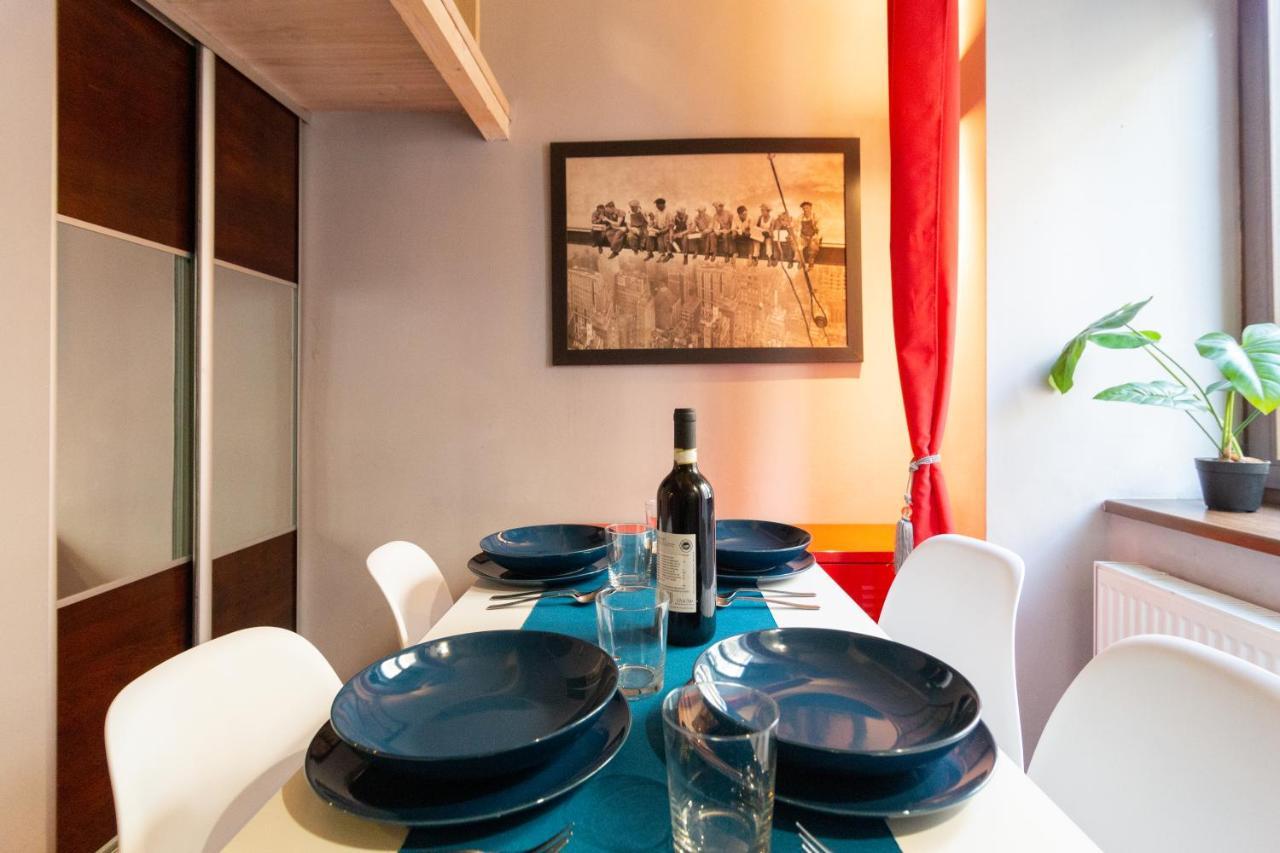 Lilly Apartment Main Train Station Old Town By The Castle Suites كراكوفيا المظهر الخارجي الصورة