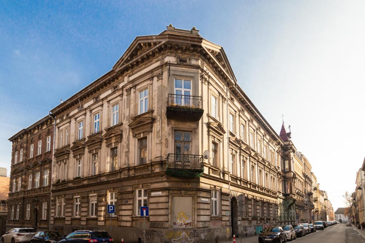 Lilly Apartment Main Train Station Old Town By The Castle Suites كراكوفيا المظهر الخارجي الصورة